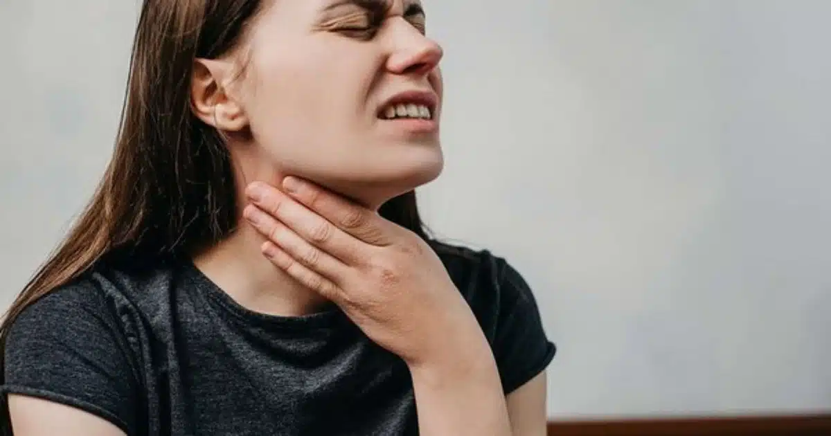 Dry Throat | घसा पुन्हा-पुन्हा कोरडा होत असेल, तर करून बघा 'हे' घरगुती उपाय