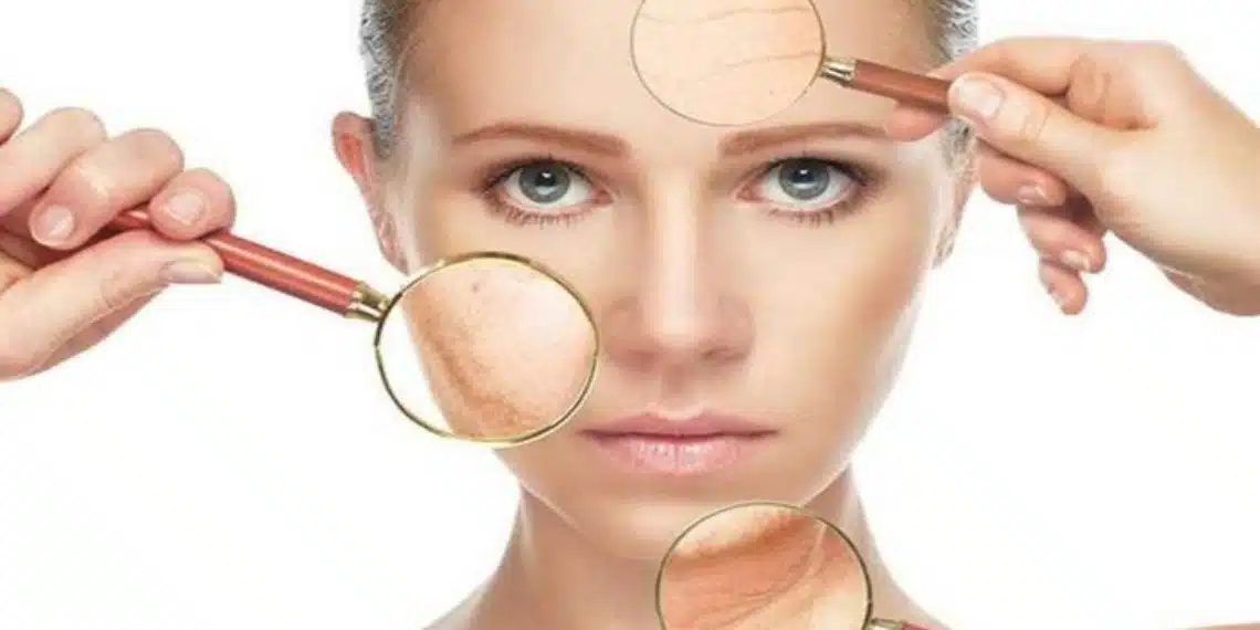 Skin Care Tips | चेहऱ्यावरील सुरकुत्या कमी करायच्या असतील तर करा 'या' टिप्स फॉलो