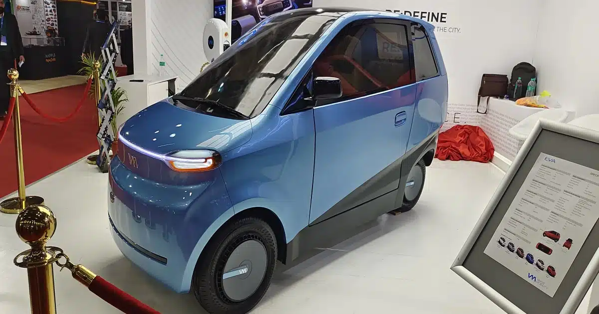 Auto Expo 2023 | अरेच्चा! नॅनोची धाकटी बहीण, ऑटो एक्सपोमध्ये भारतातील पहिल्या सोलर कारचे अनावरण