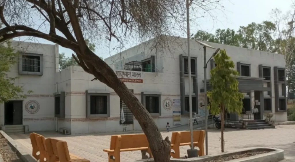बाजारसावंगी प्राथमिक आरोग्य केंद्रास राज्यस्तरीय कायाकल्प पुरस्कार