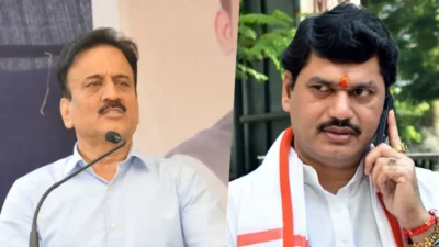 Girish mahajan | विरोधकांकडून धनंजय मुंडेंच्या राजीनाम्याची मागणी, गिरीश महाजन म्हणाले... Girish mahajan and dhananjay munde