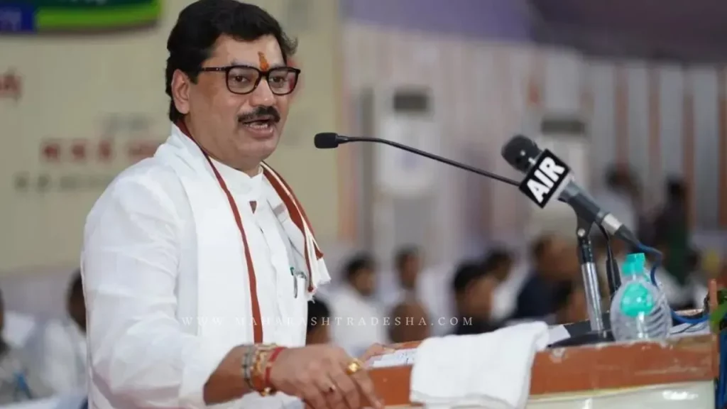 Dhananjay Munde spray pump Scam