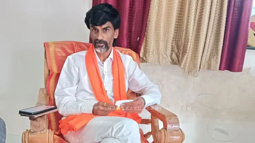 Manoj Jarange यांच्यावर गुन्हा दाखल! 'त्या' टीकेवरून तापलं राजकारण