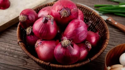 Know all onion benefits and disadvantages from experts
