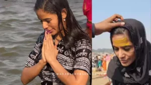Poonam pandey takes holy dip in mahakumbh mela