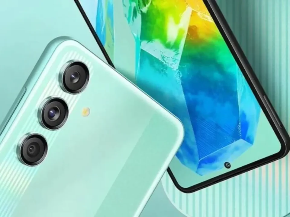 Samsung Galaxy M55s 5G with 50MP selfie camera and amazing features is available at a very cheap price