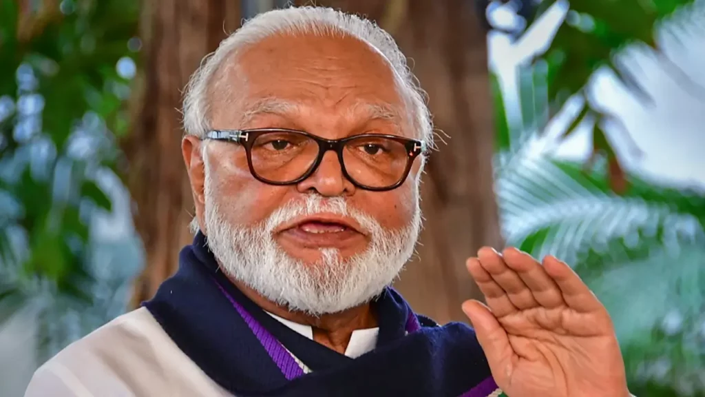 धनंजय मुंडेंच्या राजीनाम्याच्या मागणीवर Chhagan Bhujbal म्हणाले, "मला मंत्री व्हायचं आहे, म्हणून..."