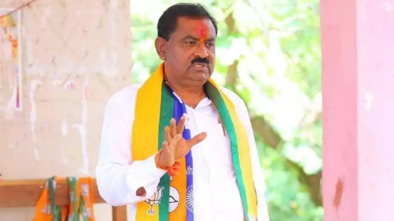 "राष्ट्रवादीतील बड्या मुन्नीची सुन्नी करणार"; Suresh Dhas यांचा रोख कुणाकडं?
