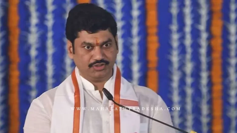 Resolution on Dhananjay Munde resignation at Vidrohi Sahitya Sammelan