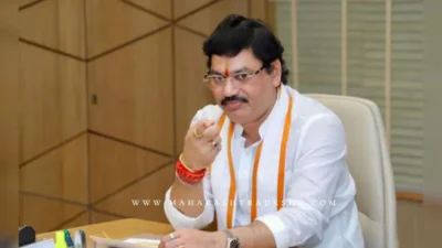 Why did dhananjay munde leave bjp in 2012