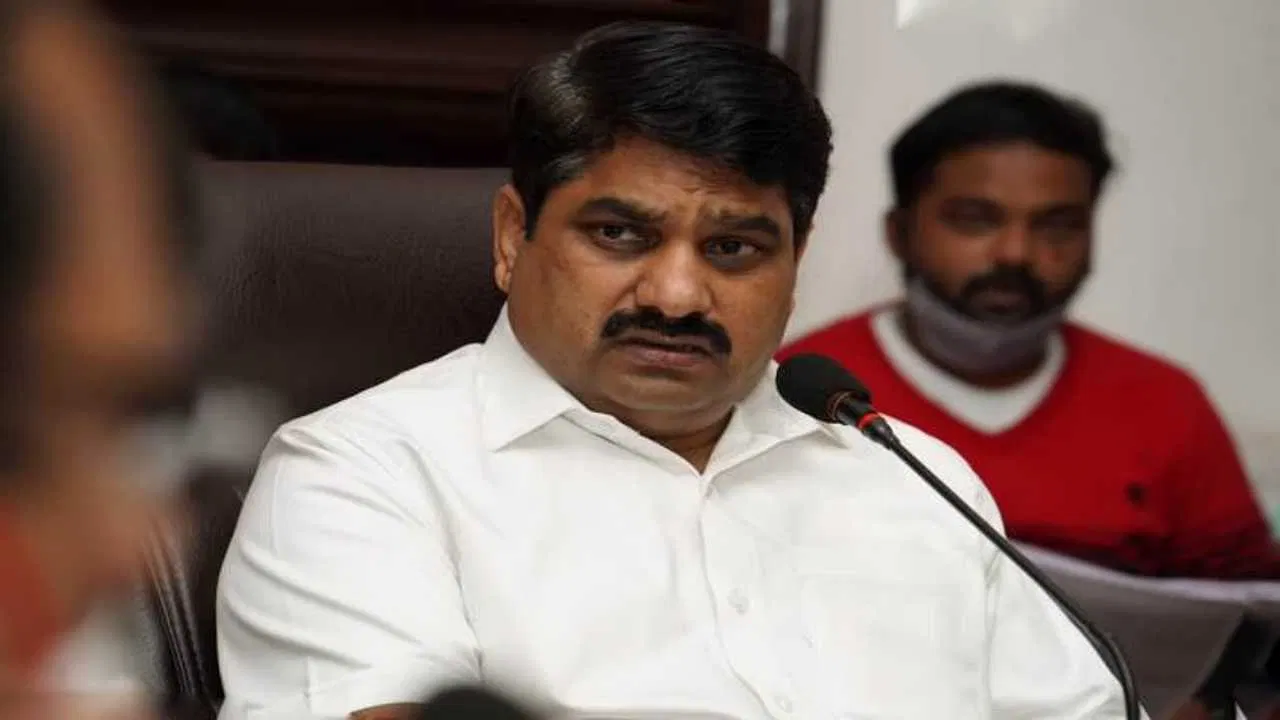 Give funds for the development of temples instead of Shaktipeeth highway; Satej Patil demands