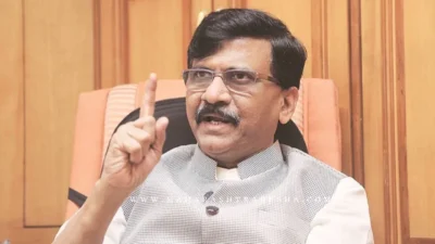 Sanjay raut target fadnavis government