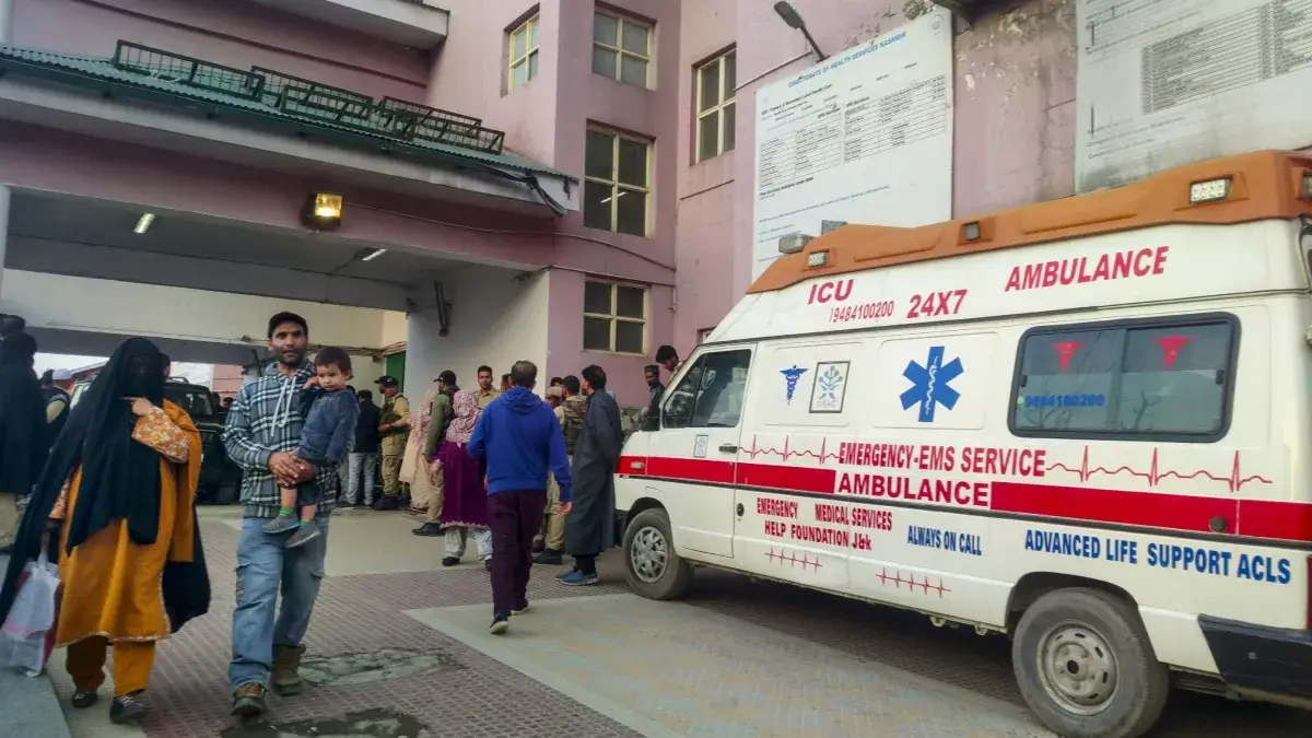 Pahalgam Terror Attack : Six from Maharashtra Dead, Emergency Helplines Active
