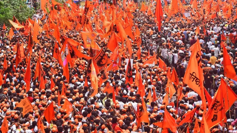 Supreme Court directs Bombay High Court to form a new bench for speedy hearing on Maratha reservation petitions.