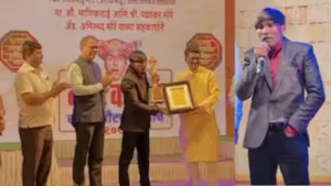 'zhapuk zhapuk' star suraj chavan receives shahir dada kondke award; thanks fans saying 'the rhythm feels heavy'