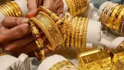 Gold price today drops in indian market with new rates display