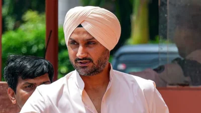 Harbhajan singh joins bjp: भज्जीची मोठी राजकीय गुगली!