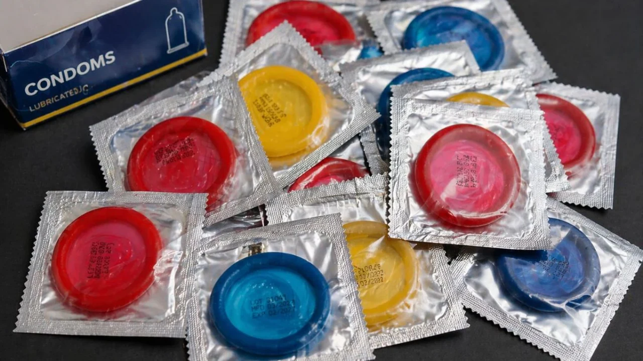 Condom Price Hike: युद्धाचा फटका, आता कंडोमही महागणार?