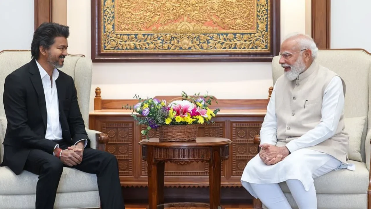 CM Thalapathy Vijay Meet PM Modi: मोदी-विजय भेटीने खळबळ