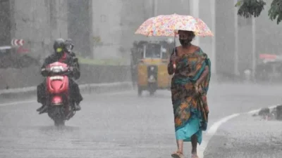 अरबी समुद्रात मान्सूनची कोंडी; महाराष्ट्रात 'या' तारखेला कोसळणार धो धो पाऊस? Monsoon update: dark clouds and dry farm waiting for rain in maharashtra