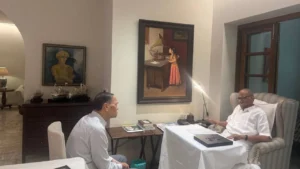 दिलीप वळसे पाटील अचानक सिल्व्हर ओकवर; शरद पवारांसोबतची भेट राजकीय भूकंपाची नांदी? Sharad pawar and dilip walse patil meeting - शरद पवार आणि दिलीप वळसे पाटील यांची सिल्व्हर ओकवरील भेट