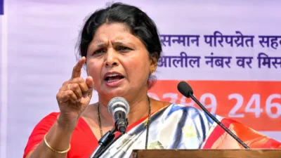 'विश्वगुरू झुरळांना घाबरतात'; cjp आंदोलनावरून सुषमा अंधारेंचा केंद्र सरकारवर घणाघात Sushma andhare