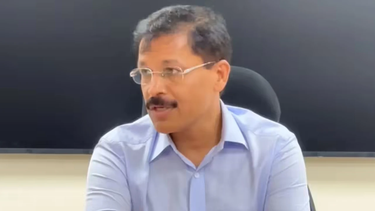 Tukaram Mundhe FDA action against unhygienic restaurants in Nagpur