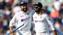 Virat Kohli and Ajinkya Rahane batting together in test match