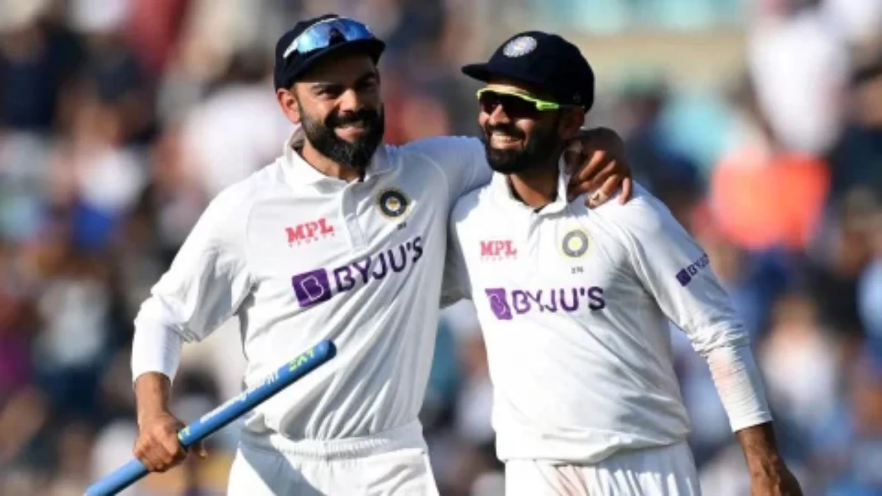 Virat Kohli and Ajinkya Rahane batting together in test match