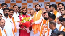 19 councillors join Shiv Sena presence of shinde 