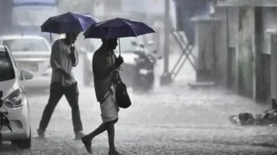 पुढील 15 तास धोक्याचे! महाराष्ट्रात मुसळधार पाऊस, पूरस्थितीची शक्यता वाढली Maharashtra rain alert with strong winds issued by imd