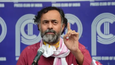 मुख्य निवडणूक आयुक्तांविरोधात संताप; जंतरमंतरवर आंदोलकांवर कारवाई, योगेंद्र यादवांसह ४० जणांना अटक Gyanesh kumar protest jantar mantar police action on protesters