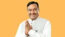 Sudhir Mungantiwar objecting to the ballot box hole size during Nagpur Graduates Constituency elections.