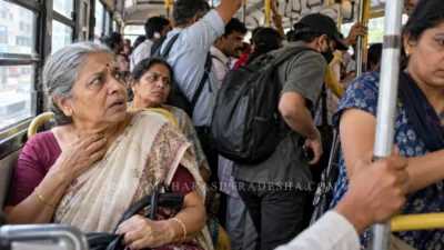 Pune pmpml bus passenger gold chain theft police investigation