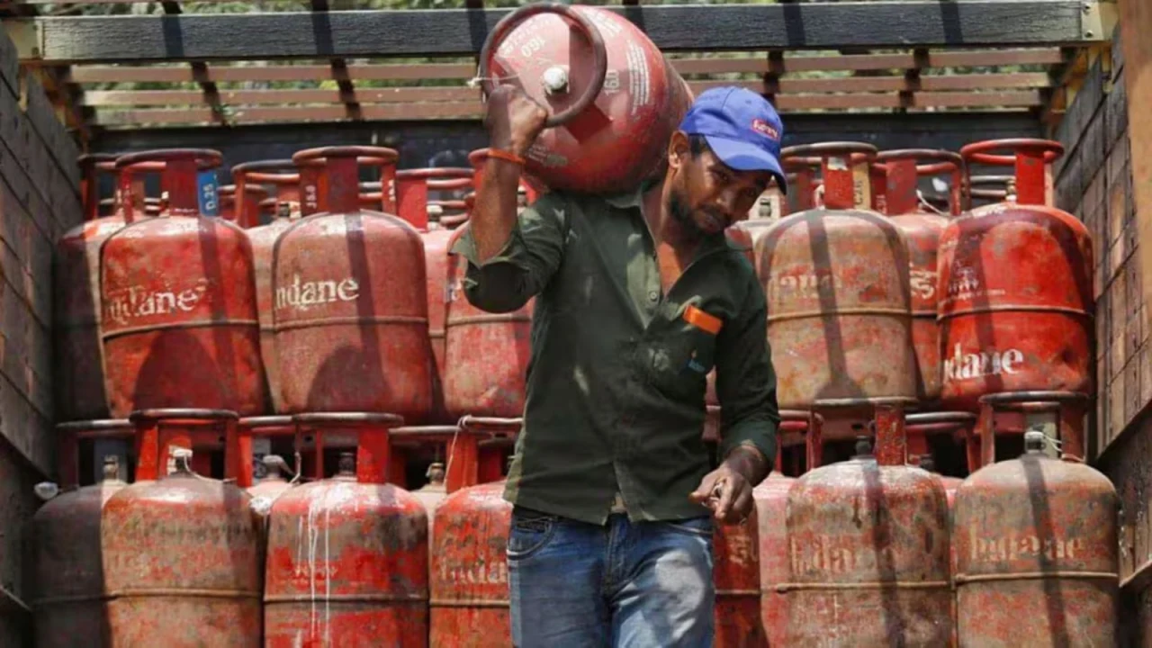 LPG Price Hike 19kg commercial gas cylinder price increased in India