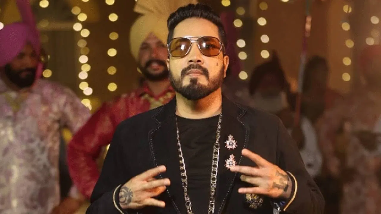 Mika Singh talking about Pakistan and Dubai Muslims