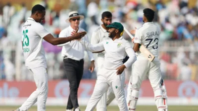 ऑस्ट्रेलियाविरुद्धच्या तिसऱ्या कसोटीसाठी दक्षिण आफ्रिकेचा संघ जाहीर Anrich nortje ruled out of south africa squad for 3rd australia test