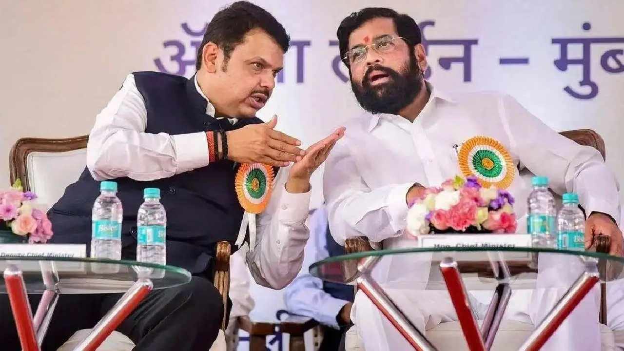 Shinde faction leaders meeting Devendra Fadnavis over Manoj Jarange audio clip