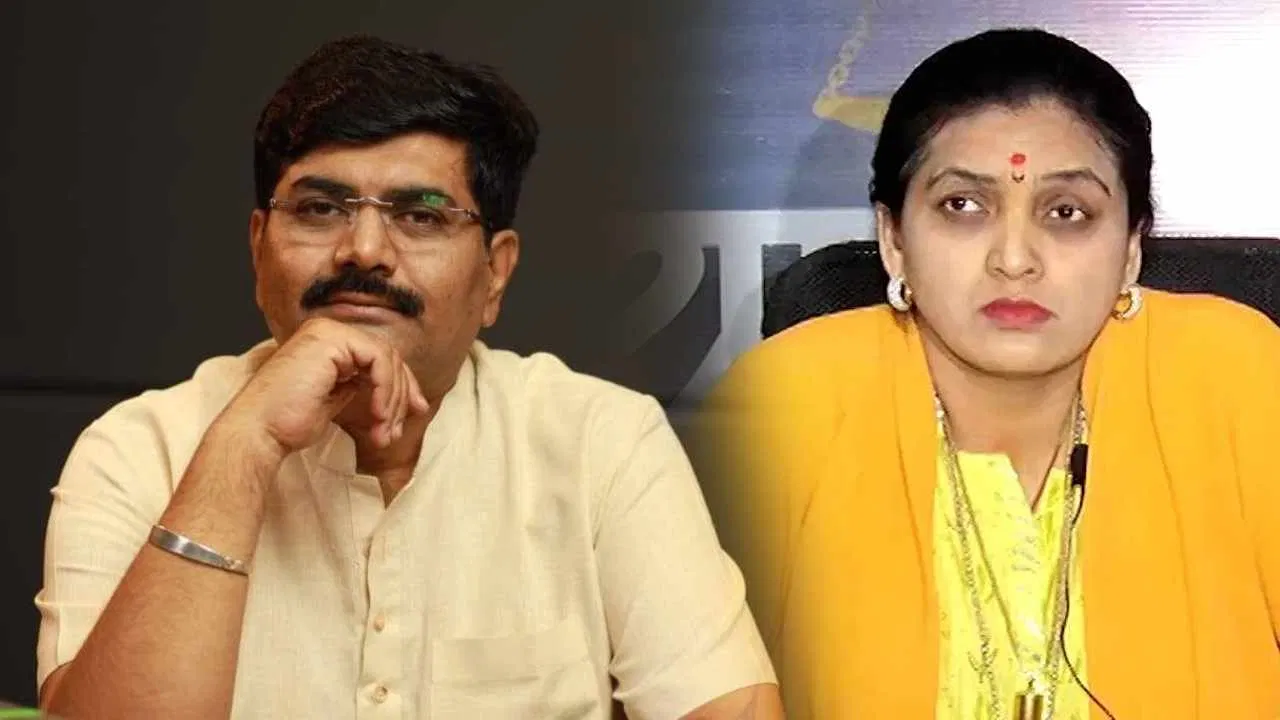 Rupali patil thombare warns youtuber sushil kulkarni over audio clip controversy